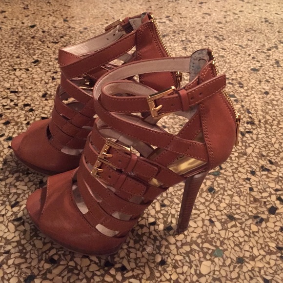 COPY - Michael Kors heels - Picture 3 of 4
